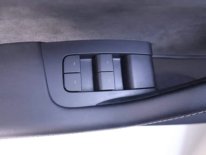 Tesla Model Y — фото 17