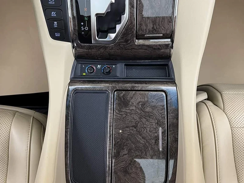 Toyota Vellfire — фото 20