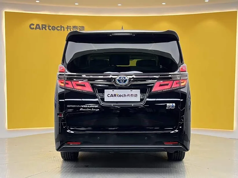 Toyota Vellfire — фото 3