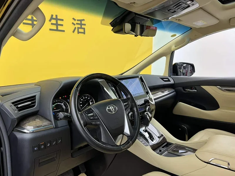 Toyota Vellfire — фото 33