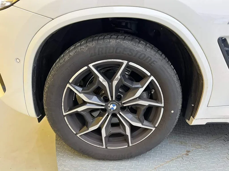BMW X4 — фото 10