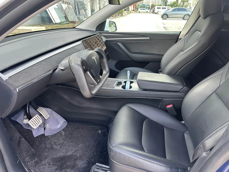 Tesla Model Y — фото 4