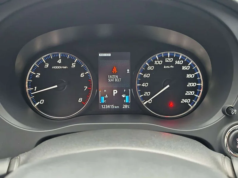 Mitsubishi Outlander — фото 11