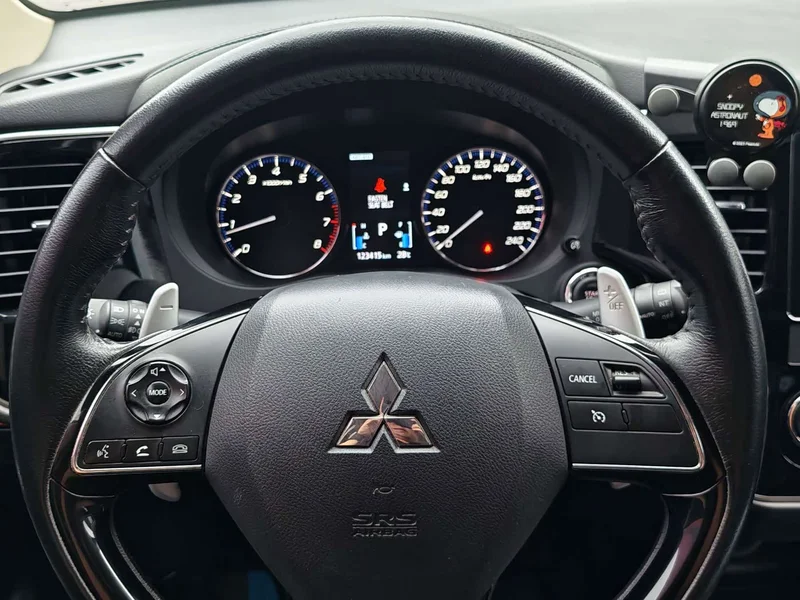 Mitsubishi Outlander — фото 10