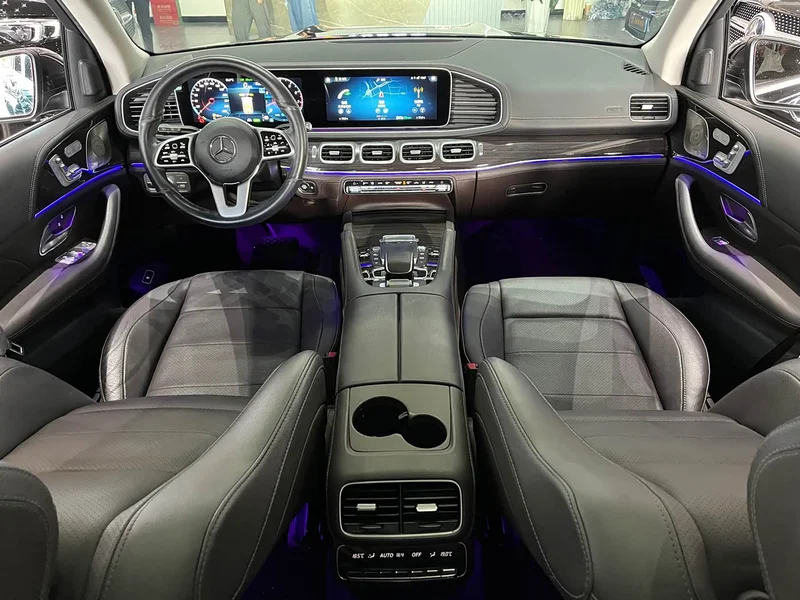Mercedes-Benz GLS — фото 12