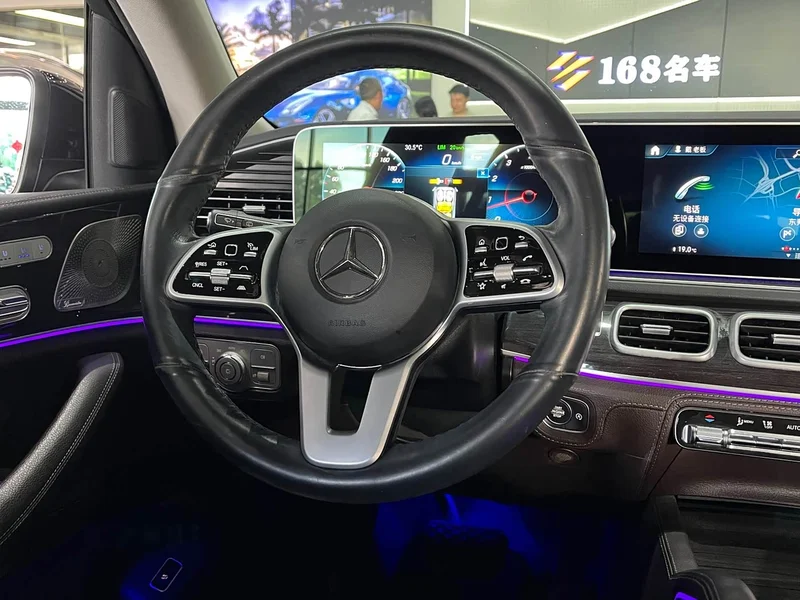 Mercedes-Benz GLS — фото 14