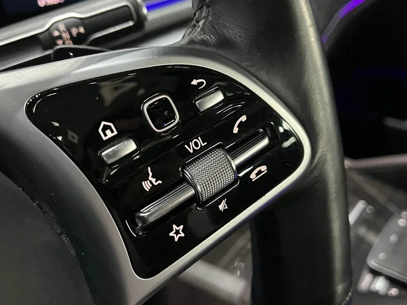 Mercedes-Benz GLS — фото 19