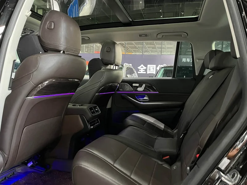 Mercedes-Benz GLS — фото 10