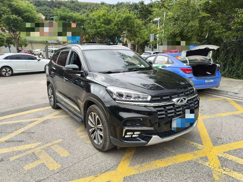 Chery Tiggo 8 — фото 3