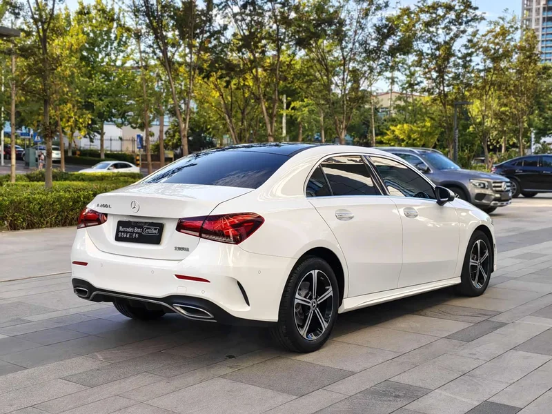 Mercedes-Benz A-Class — фото 6