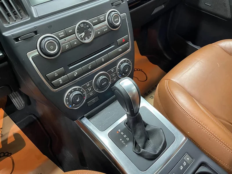 Land Rover Freelander 2 — фото 17