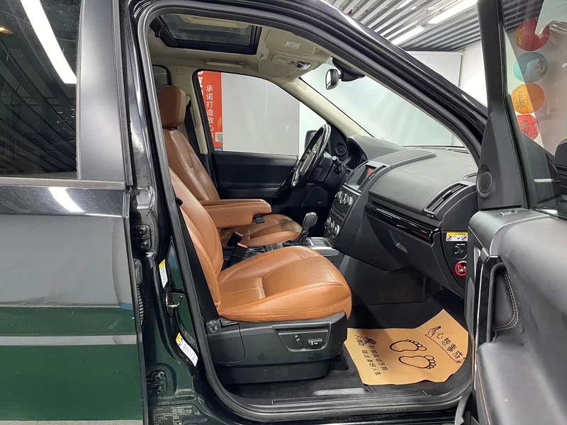Land Rover Freelander 2 — фото 23
