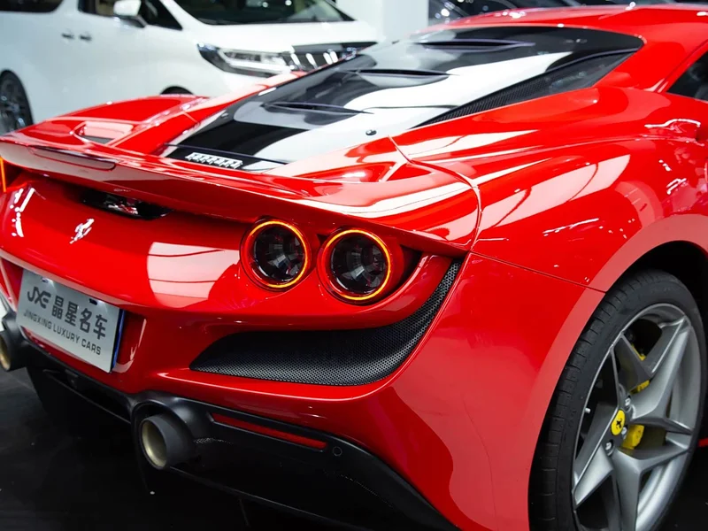 Ferrari F8 — фото 13