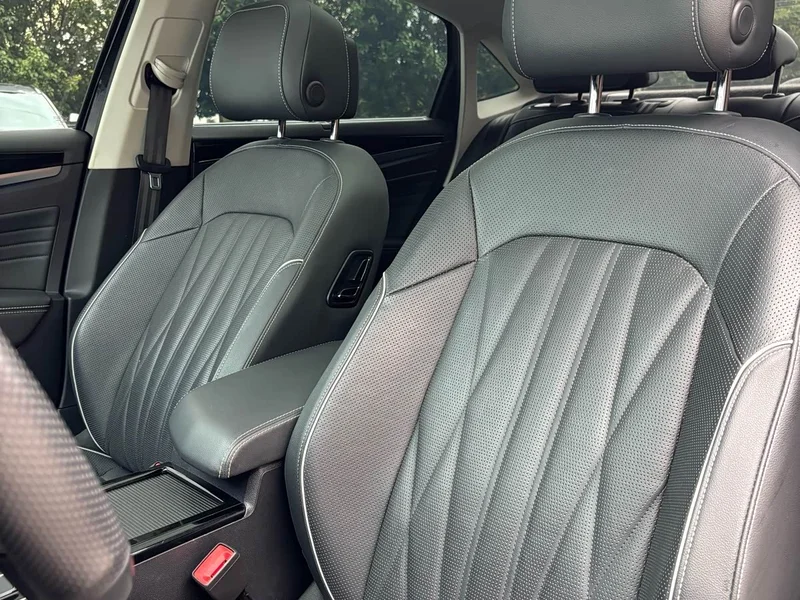 Volkswagen Passat — фото 12