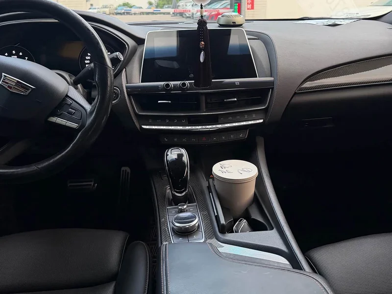 Cadillac CT5 — фото 14