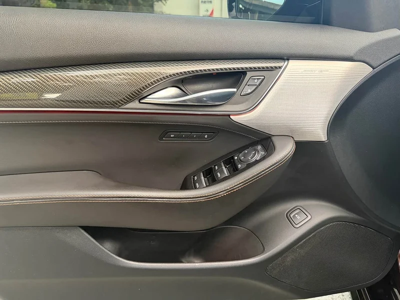 Cadillac CT5 — фото 18