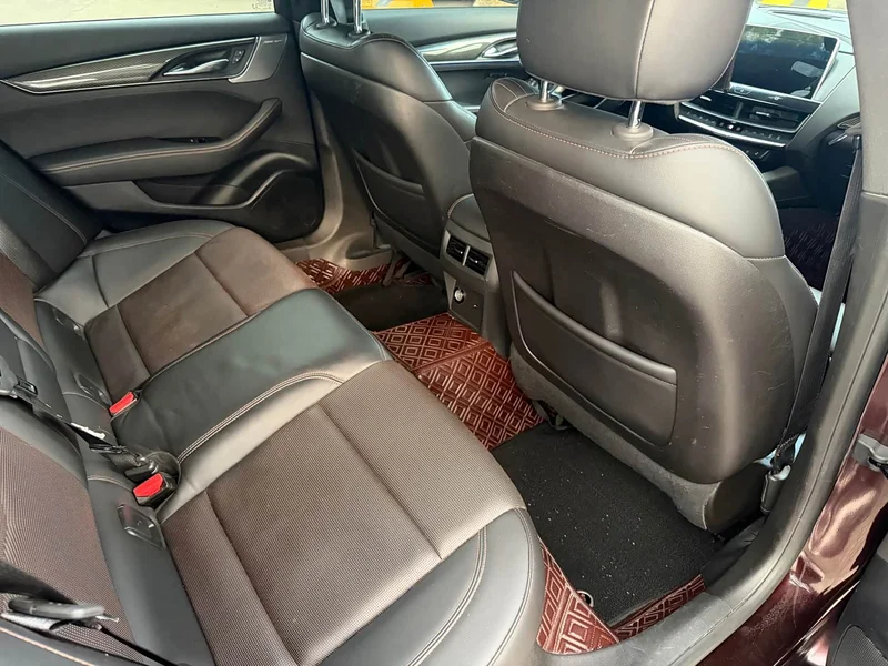 Cadillac CT5 — фото 26