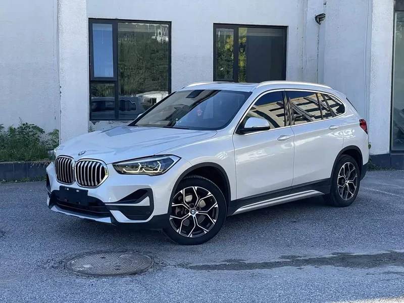 BMW X1 — фото 1