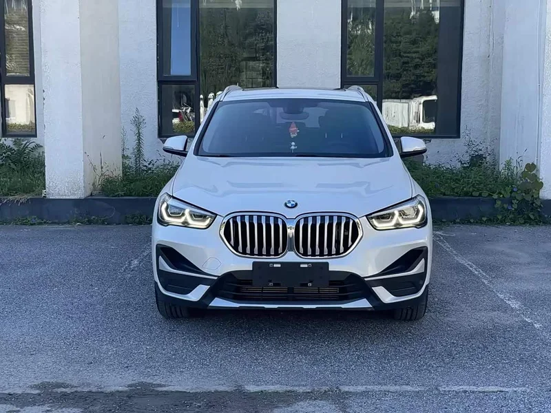 BMW X1 — фото 12