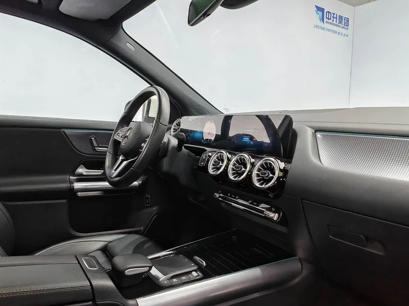 Mercedes-Benz GLA — фото 15