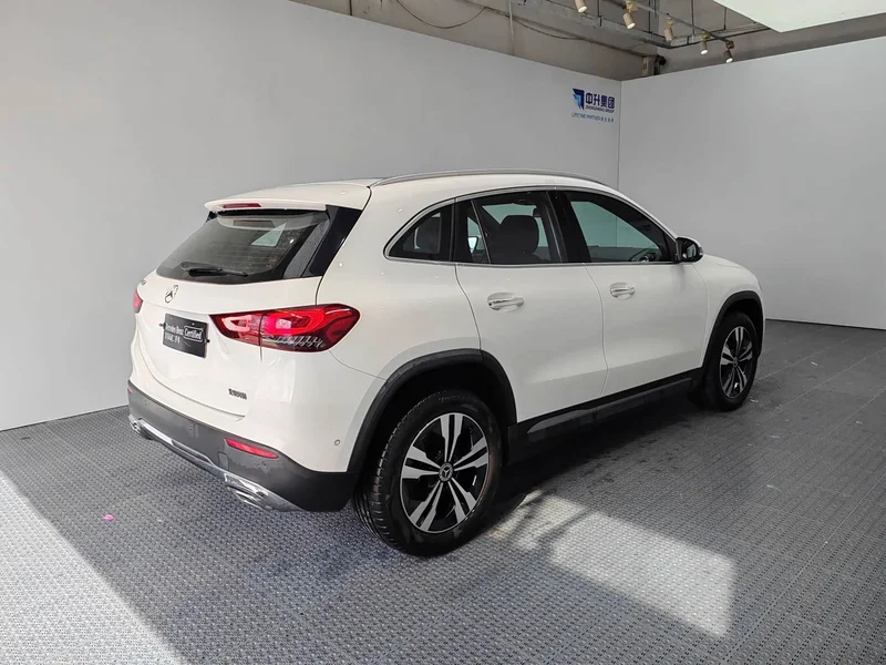 Mercedes-Benz GLA — фото 6