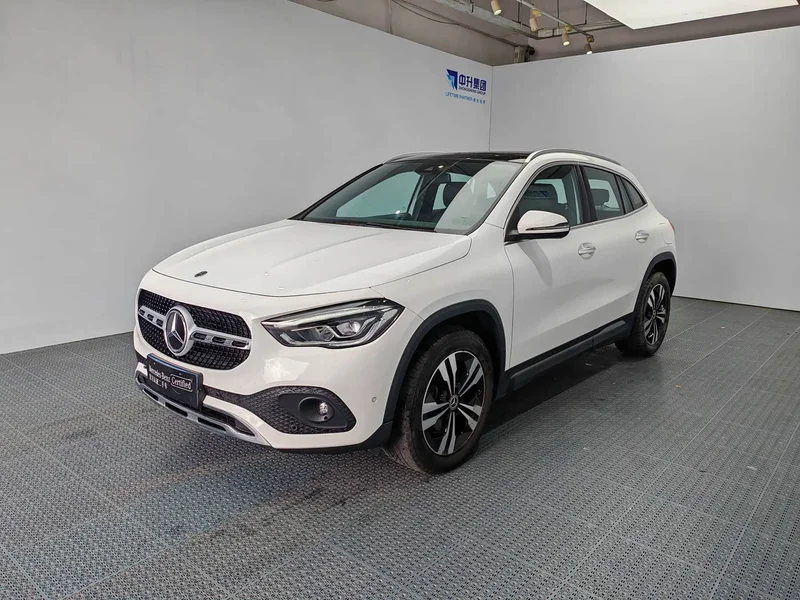 Mercedes-Benz GLA — фото 1