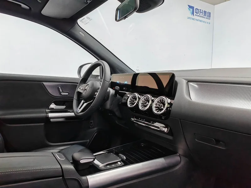 Mercedes-Benz GLA — фото 15