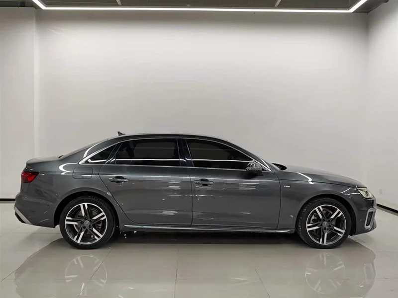 Audi A4L — фото 3