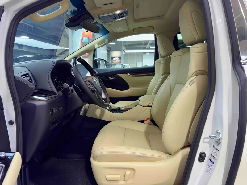 Toyota Vellfire — фото 15