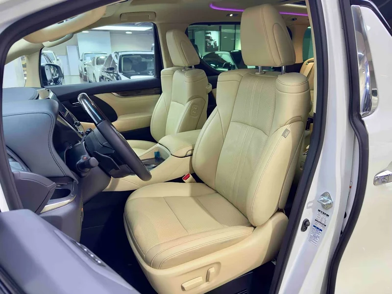 Toyota Vellfire — фото 16