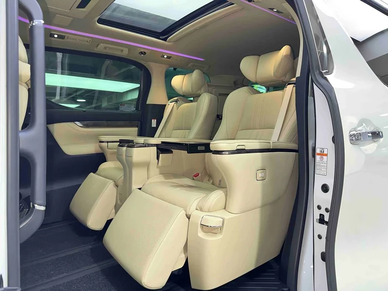 Toyota Vellfire — фото 17
