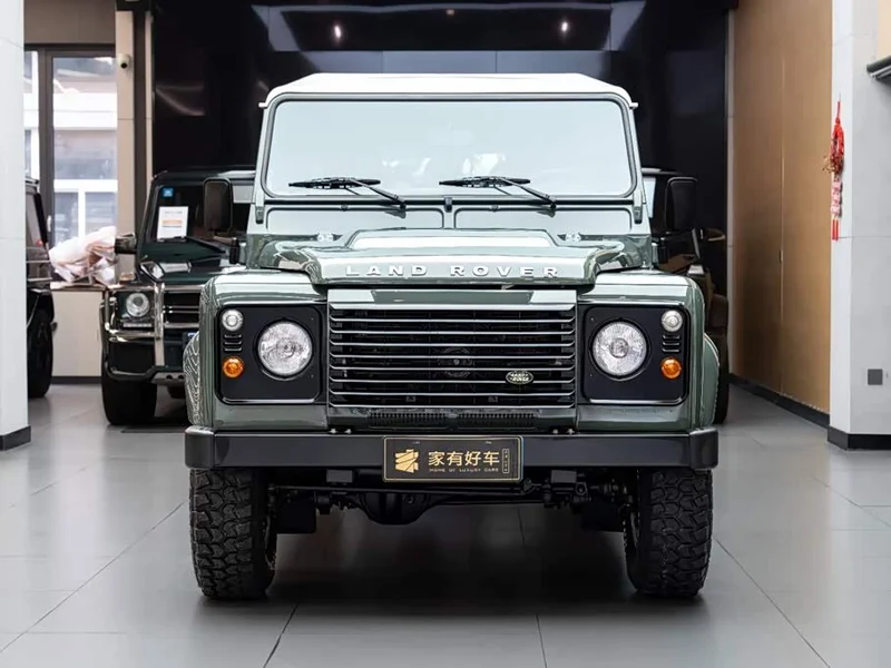 Land Rover Defender — фото 2