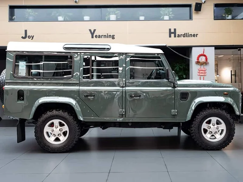 Land Rover Defender — фото 3