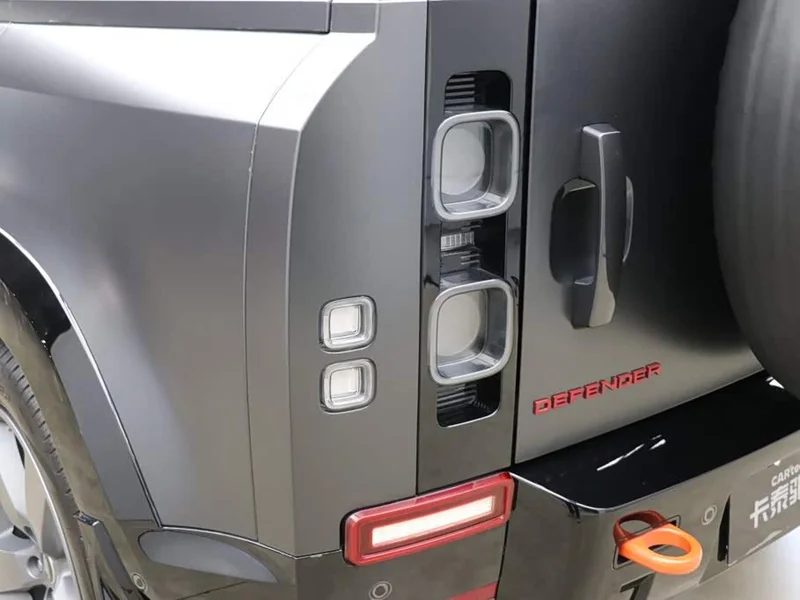 Land Rover Defender — фото 25