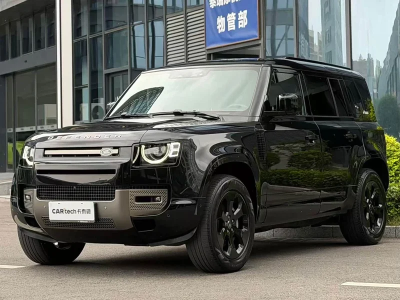 Land Rover Defender — фото 1