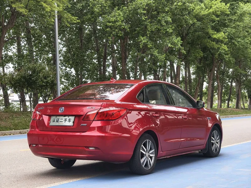 Changan Eado — фото 5