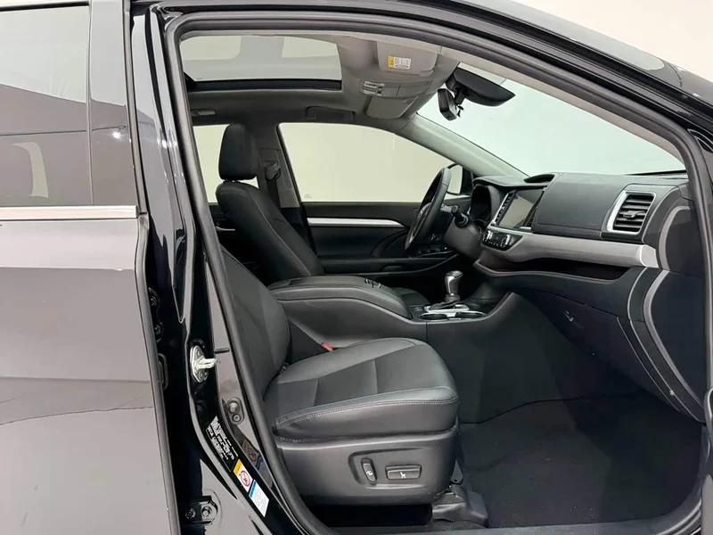 Toyota Highlander — фото 15
