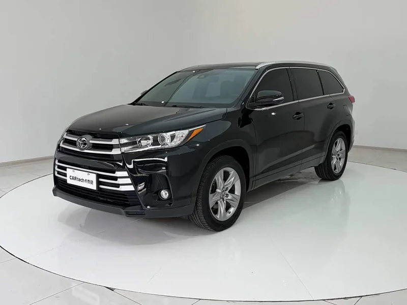 Toyota Highlander — фото 18