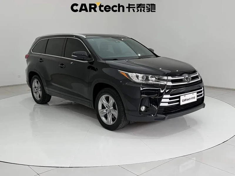 Toyota Highlander — фото 2