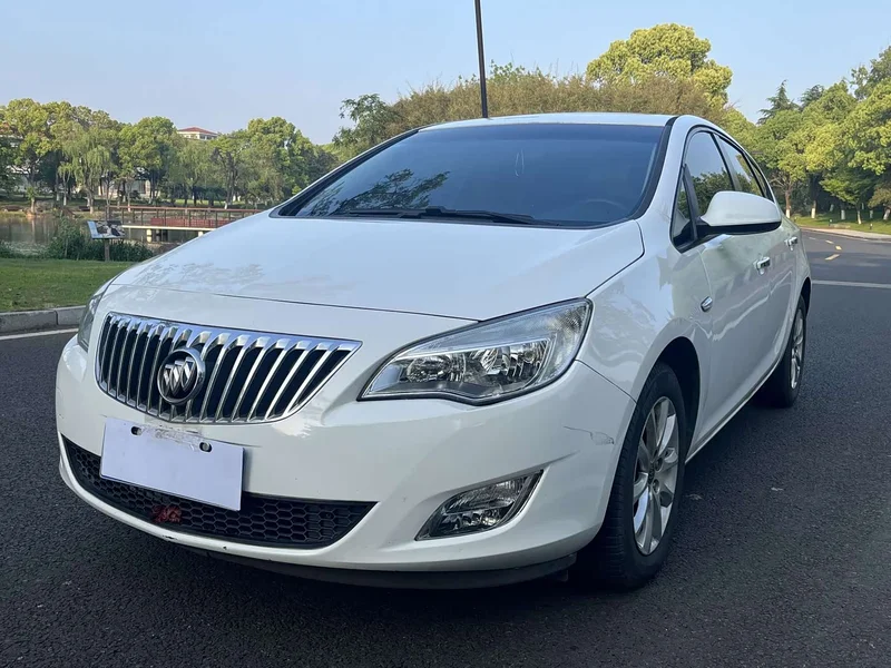 Buick Excelle — фото 1