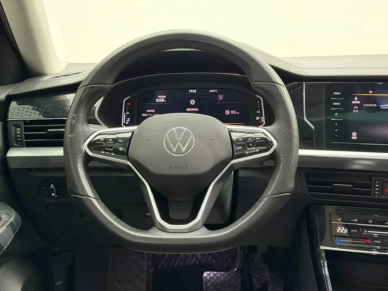 Volkswagen Passat — фото 14