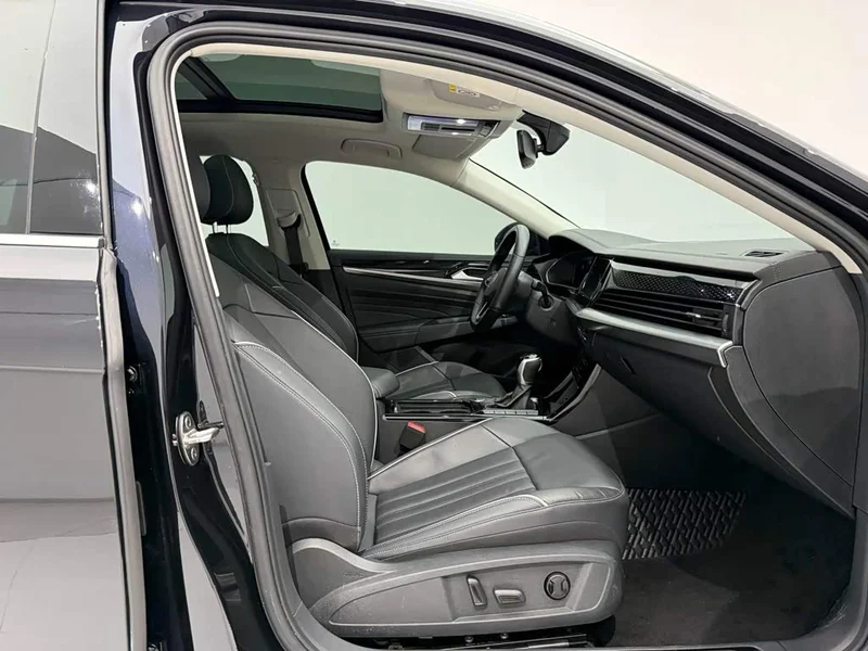Volkswagen Passat — фото 18