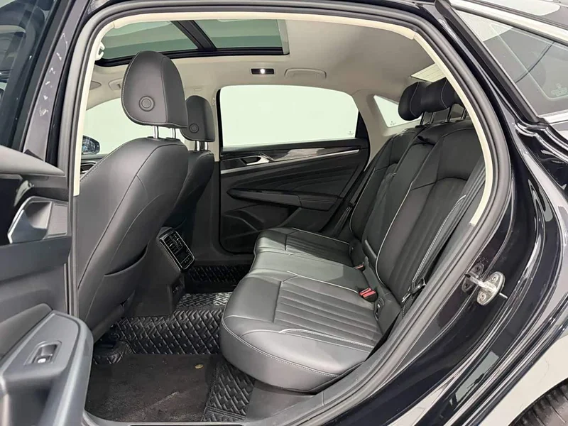 Volkswagen Passat — фото 19