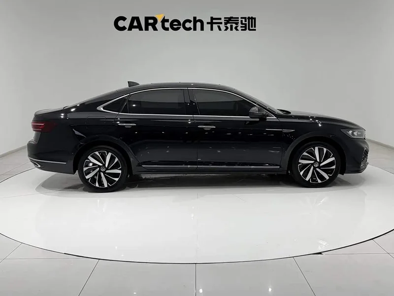 Volkswagen Passat — фото 4