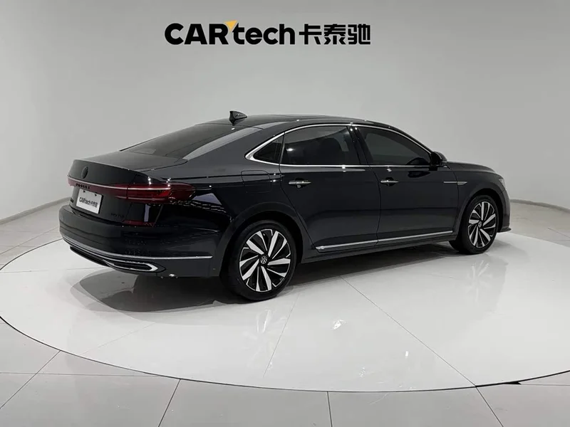 Volkswagen Passat — фото 5