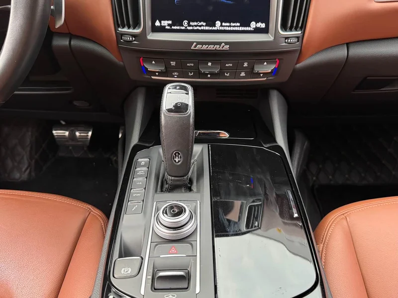 Maserati Levante — фото 16