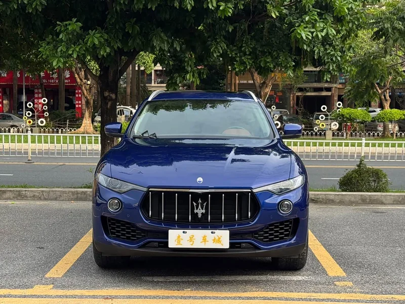 Maserati Levante — фото 2