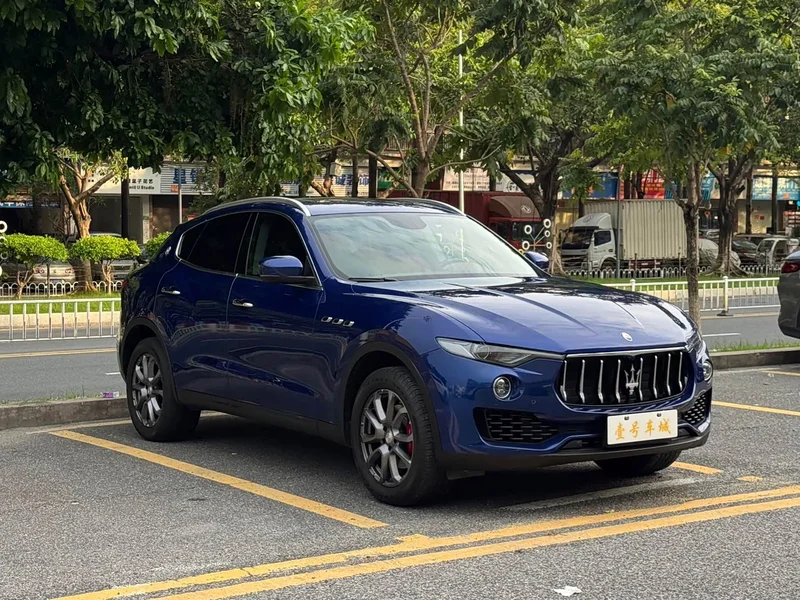 Maserati Levante — фото 3