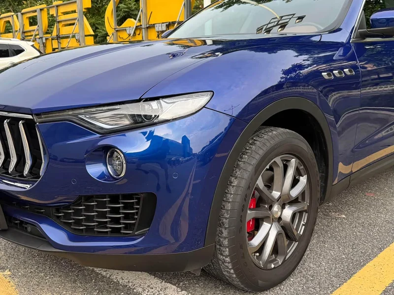 Maserati Levante — фото 4