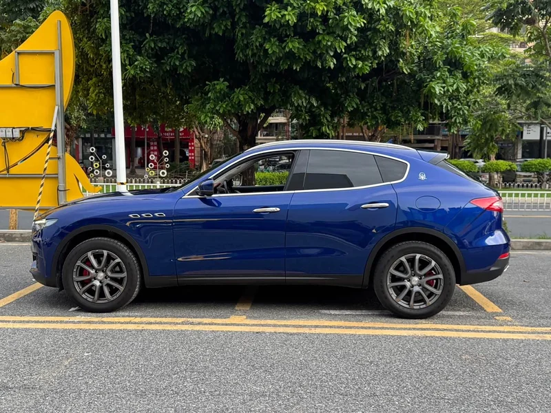Maserati Levante — фото 5